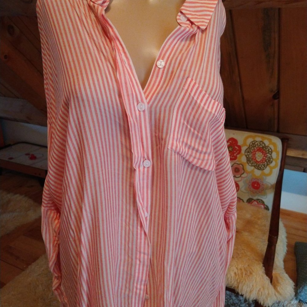 Velvet Heart Salmon Silky Stripped Button-up Top